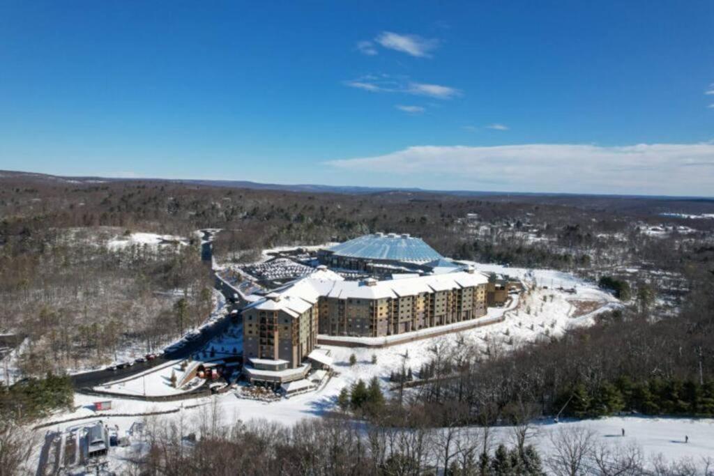 The Family Getaway Villa Tobyhanna Bagian luar foto