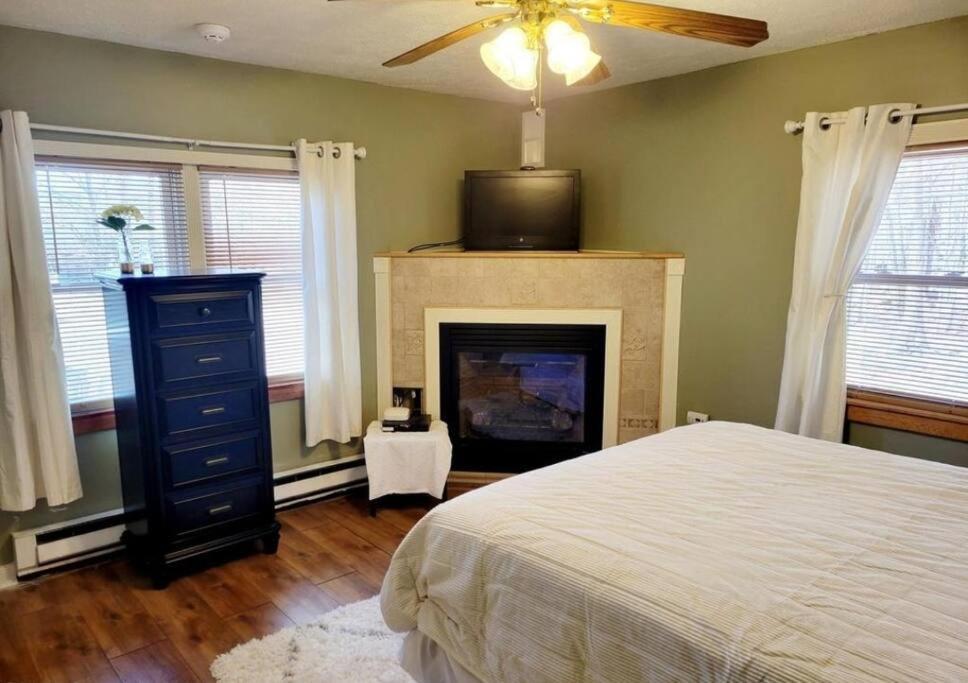 The Family Getaway Villa Tobyhanna Bagian luar foto