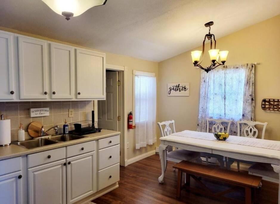 The Family Getaway Villa Tobyhanna Bagian luar foto